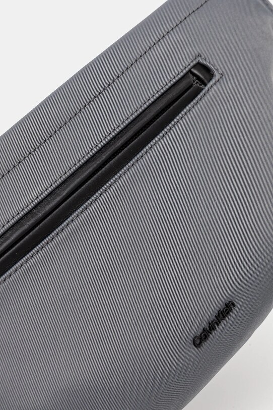 Τσάντα φάκελος Calvin Klein γκρί K50K512898