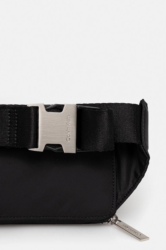 Torbica za okoli pasu Calvin Klein K50K512903 črna SS25