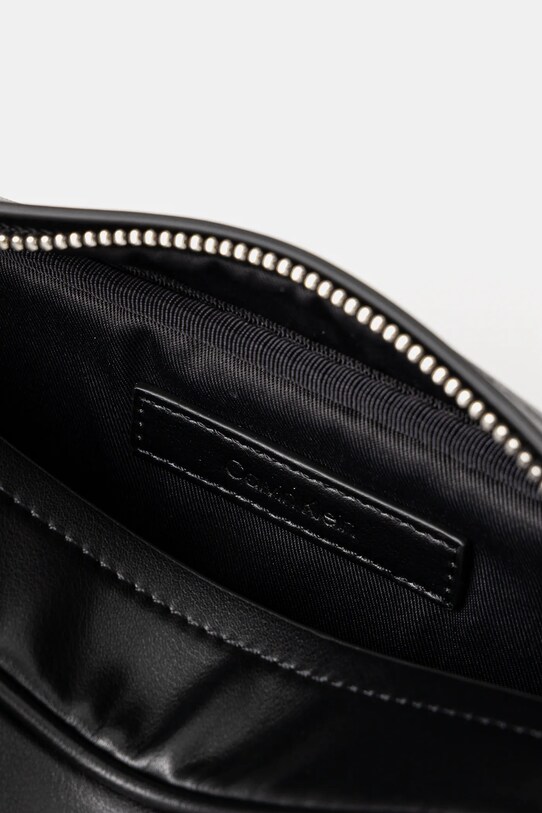 Косметичка Calvin Klein чёрный K50K512951