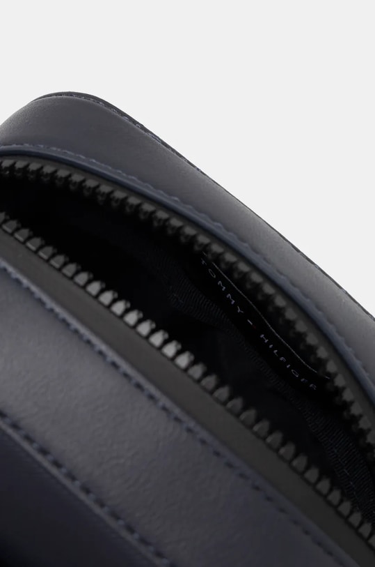 Torbica za okoli pasu Tommy Hilfiger AM0AM13196 mornarsko modra