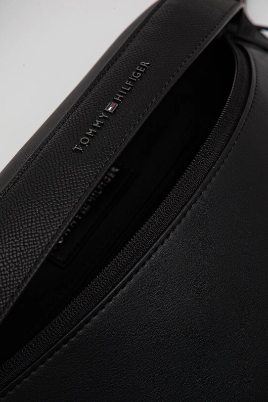 Τσάντα φάκελος Tommy Hilfiger AM0AM13226 μαύρο