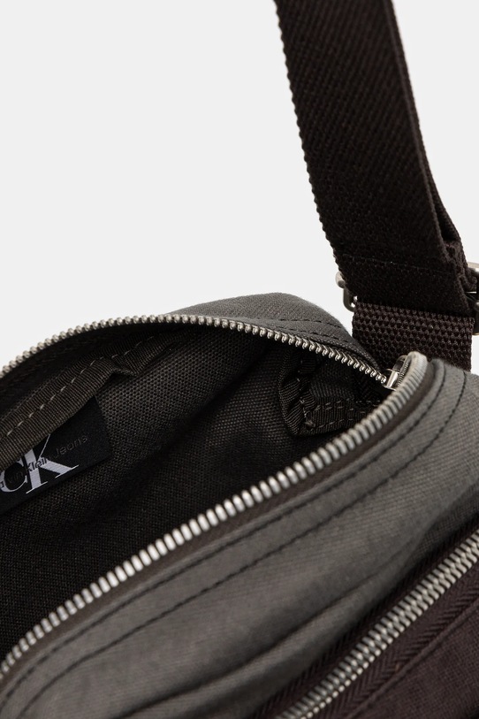 Malá taška Calvin Klein Jeans LV04G3092G zelená