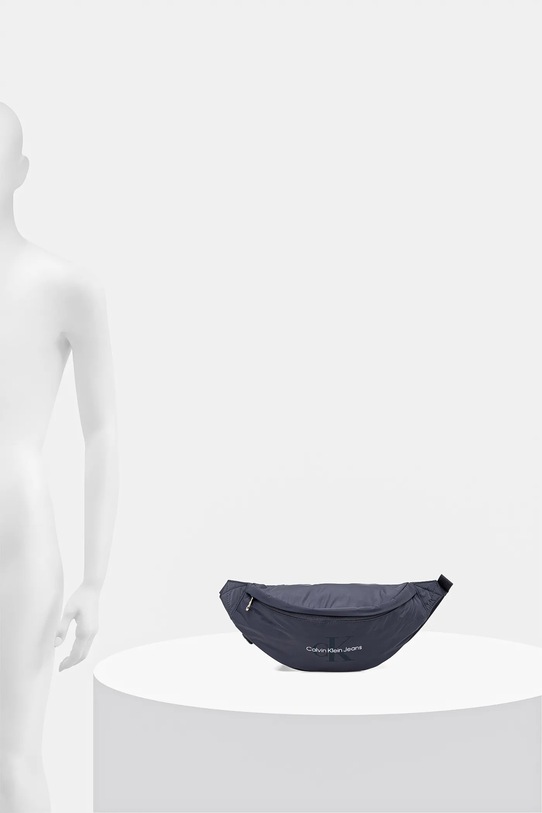 Calvin Klein Jeans nerka LV04G3001G