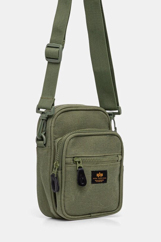 Ledvinka Alpha Industries Label Messenger Bag S 156941 zelená SS25