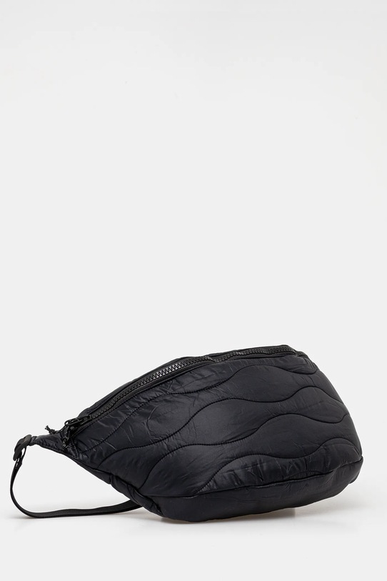 Τσάντα φάκελος Peak Performance G80248 μαύρο SS25