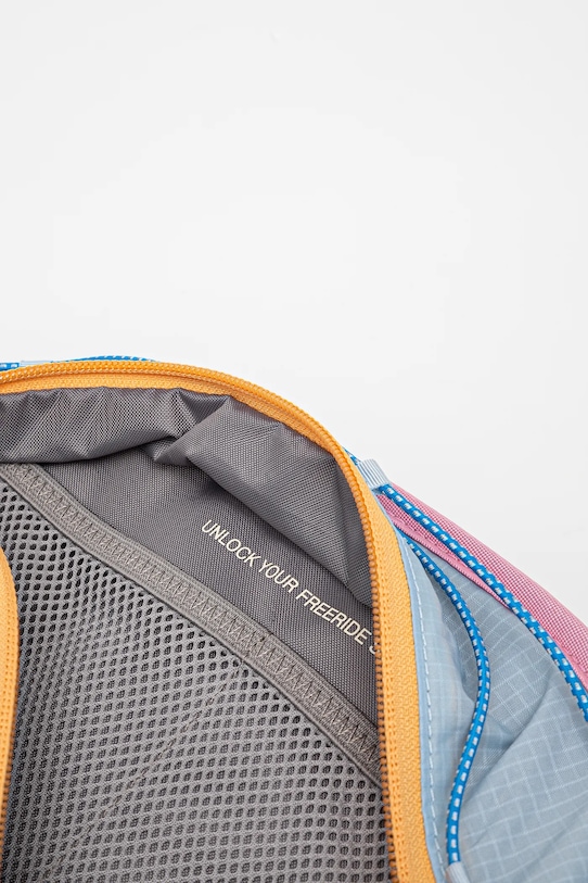 Torba oko struka Peak Performance plava G80052