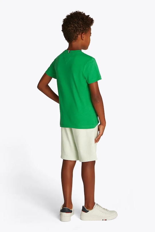 Detské bavlnené tričko Tommy Hilfiger zelená KB0KB06879.74.122.PPYA