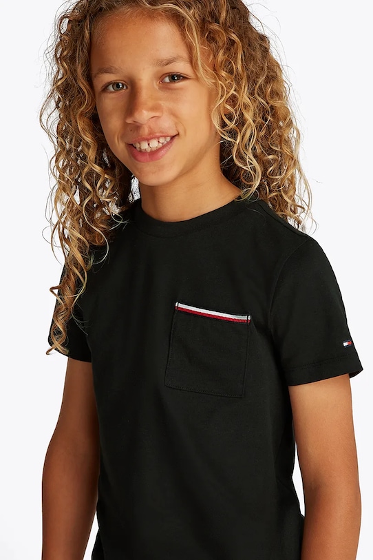 Detské bavlnené tričko Tommy Hilfiger KB0KB08817.128.176.PPYA čierna