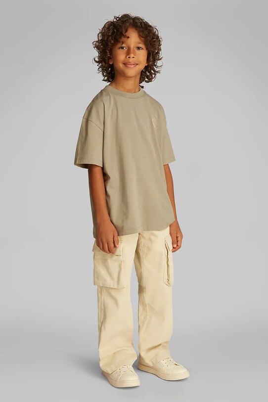 Παιδικό βαμβακερό μπλουζάκι Calvin Klein Jeans καφέ IB0IB02449.PPYA