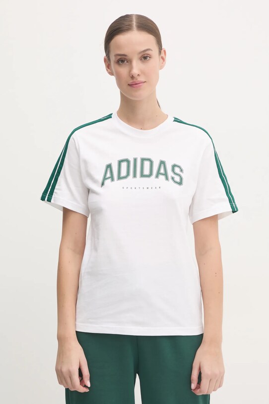 Памучна тениска adidas W L SOFTS Collegiate надпис бял JN9128