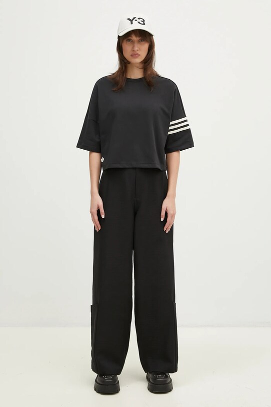 adidas Originals tricou Neuclassics JI8510 negru