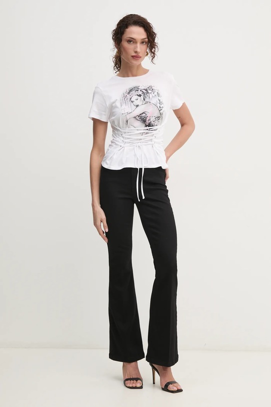 Бавовняна футболка Guess W5RI32.K9RM1 білий SS25