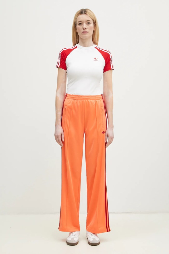 Памучна тениска adidas Originals Adicolor 3 Stripe Raglan Slim Tee бял JD0835