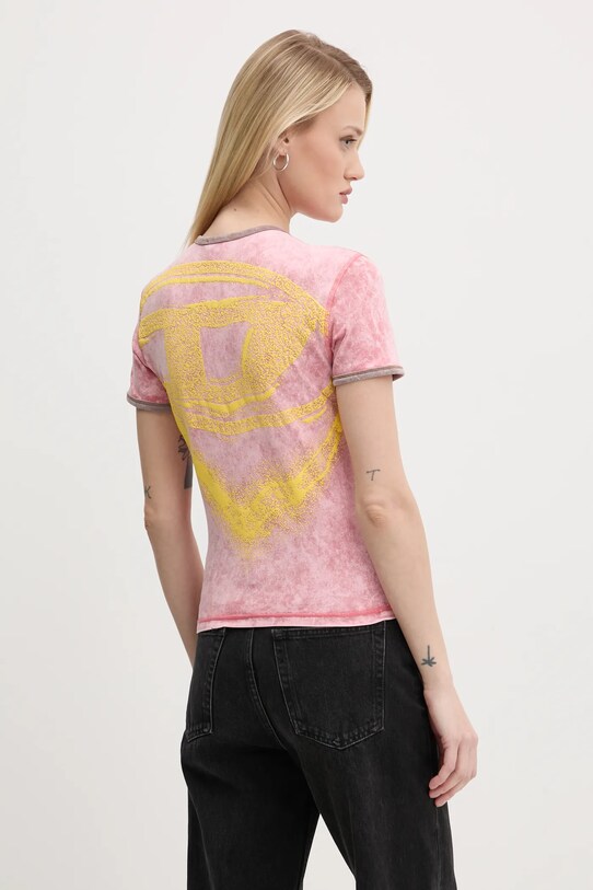 Дрехи Тениска Diesel T-UNCUTIE-LONG-Q3 T-SHIRT A17316.0SLBB розов