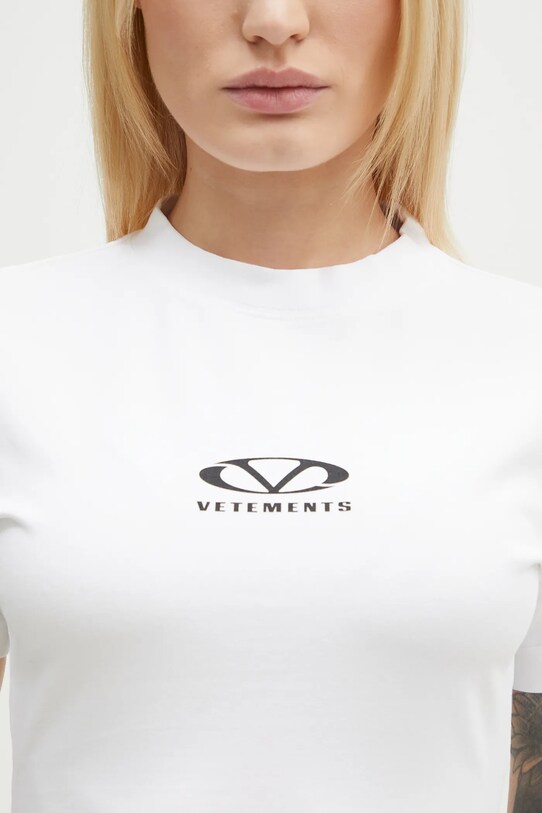 VETEMENTS t-shirt Oval Logo Cropped Fitted biały WA66TR700W