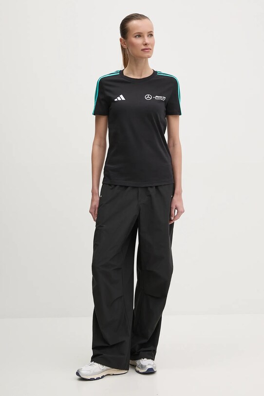Памучна тениска adidas x Mercedes JV5424 черен SS25