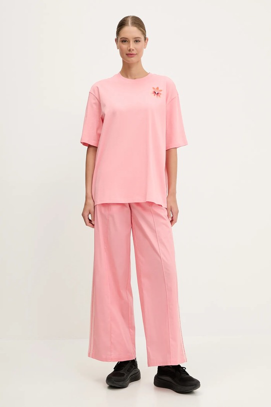 Хлопковая футболка adidas Originals GFX Tee KC0679 розовый SS25