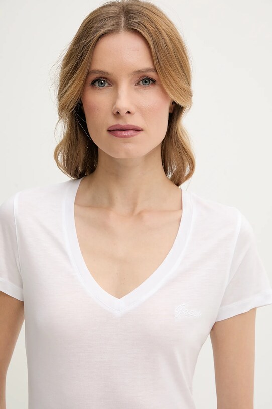 Ruházat Guess t-shirt W5GP31.KCSX2 fehér