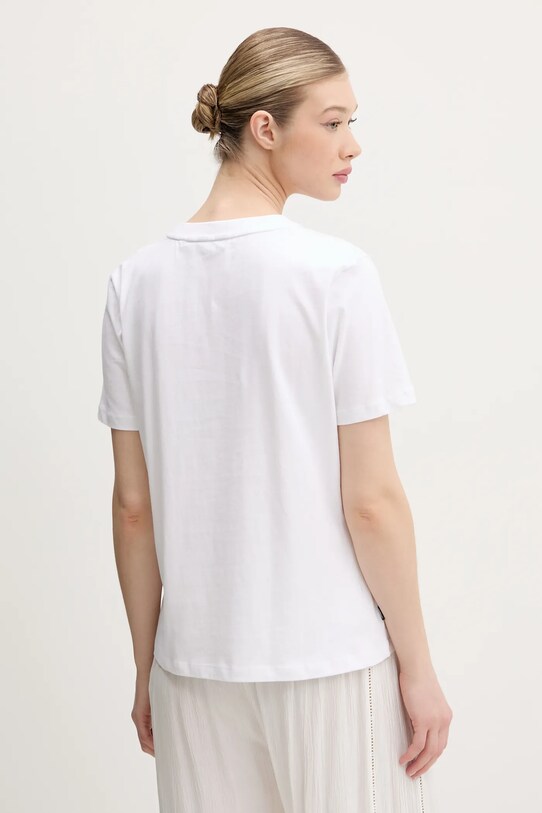 Odzież Superdry t-shirt bawełniany W1011644A.01C biały