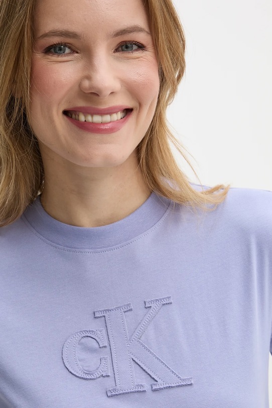Abbigliamento Calvin Klein Jeans t-shirt in cotone J20J225256 violetto