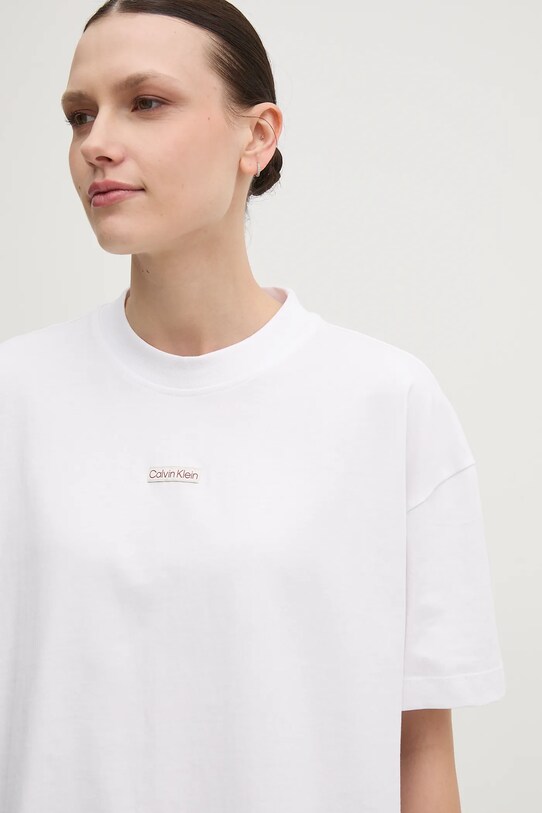 Памучна тениска Calvin Klein Jeans бял J20J225539