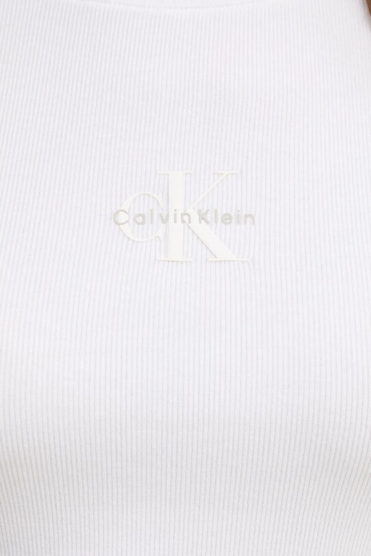 Футболка Calvin Klein Jeans LV047AB802 белый
