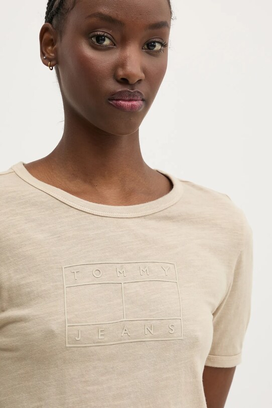Памучна тениска Tommy Jeans бежов DW0DW20366