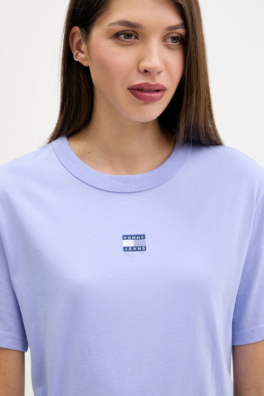 Βαμβακερό μπλουζάκι Tommy Jeans μωβ DW0DW22202