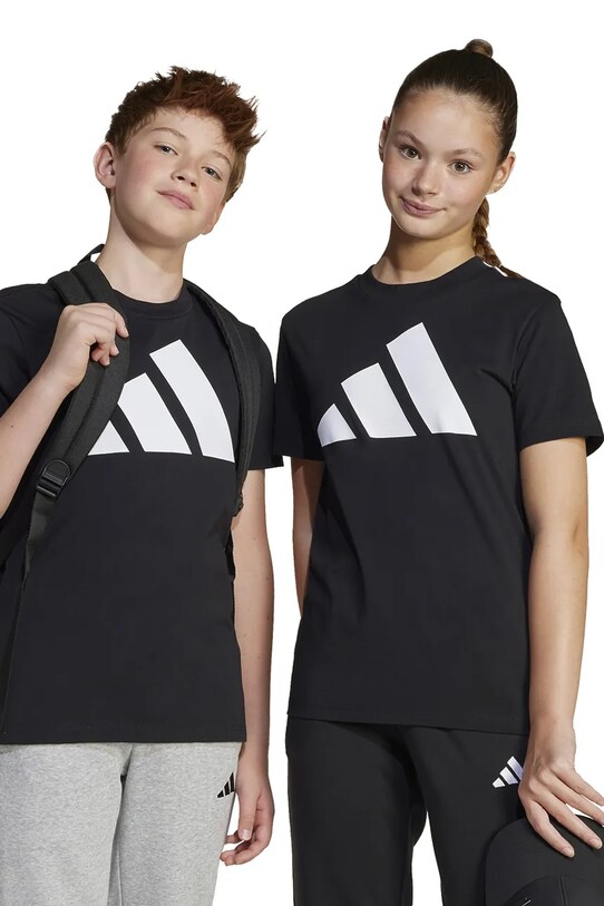 Παιδικό βαμβακερό μπλουζάκι adidas στάμπα μαύρο JC9660