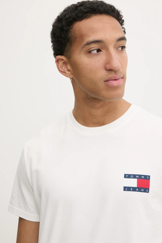 Μπλουζάκι Tommy Jeans λευκό DM0DM20346