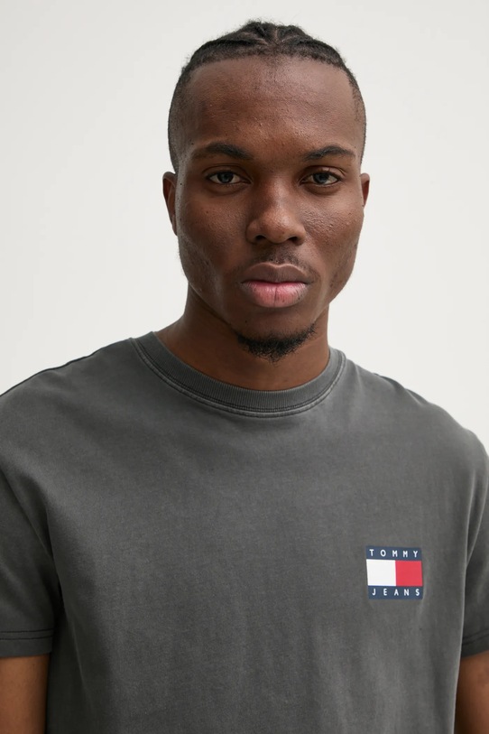 Tričko Tommy Jeans šedá DM0DM20346