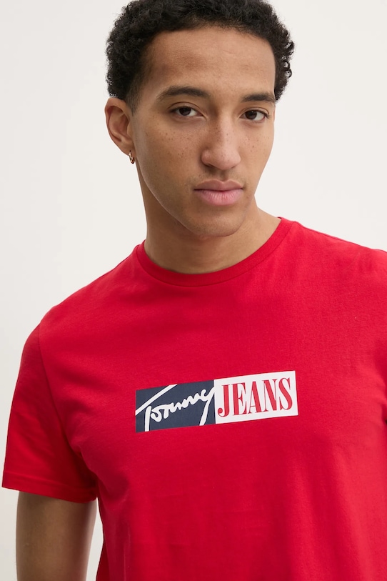 Pamučna majica Tommy Jeans crvena DM0DM20365