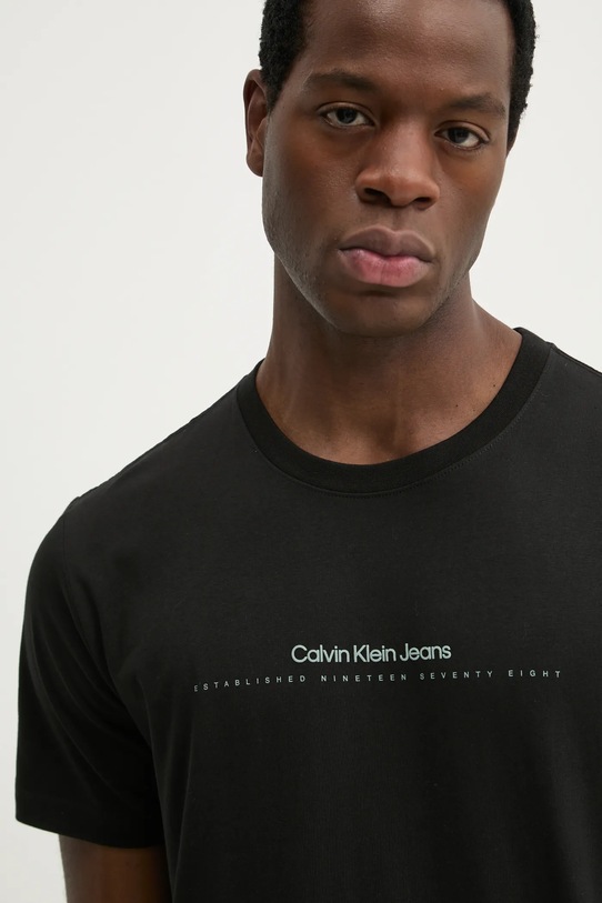 Calvin Klein Jeans t-shirt bawełniany czarny J30J327075
