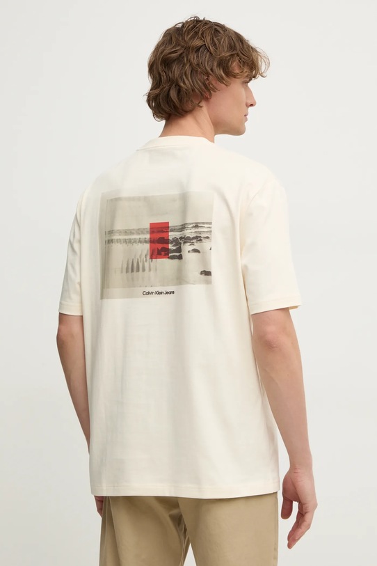 Calvin Klein Jeans tricou din bumbac imprimeu bej J30J327094