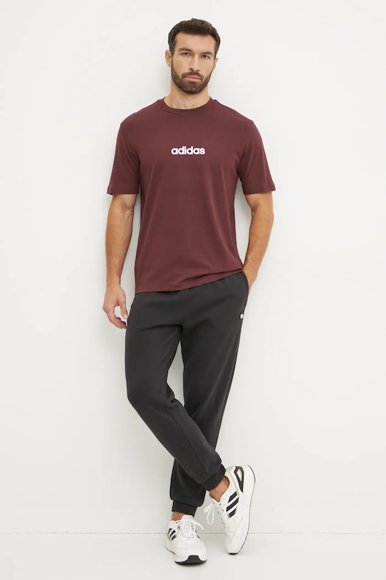 adidas t-shirt bawełniany Essentials Linear JE8998 czerwony SS25