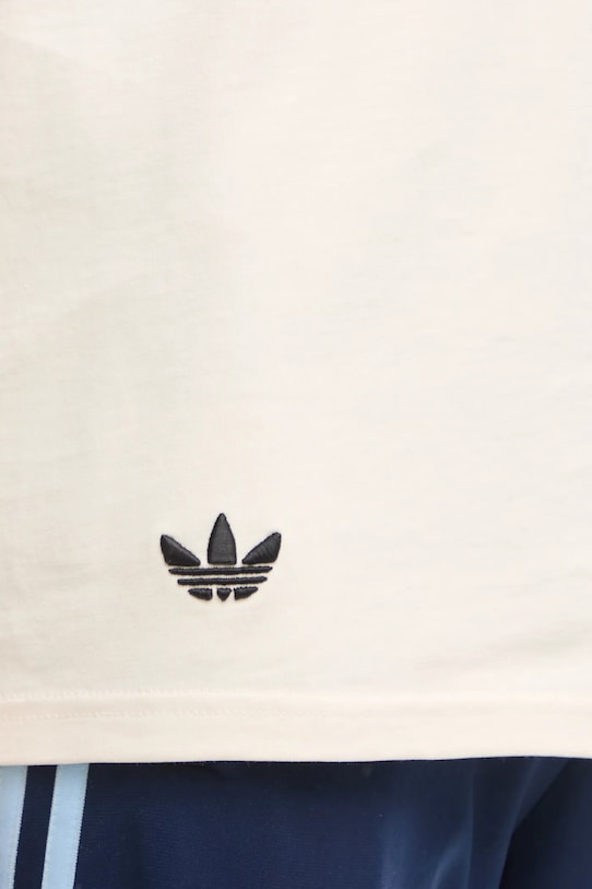 Бавовняна футболка adidas Originals Neuclassics JC9933 бежевий