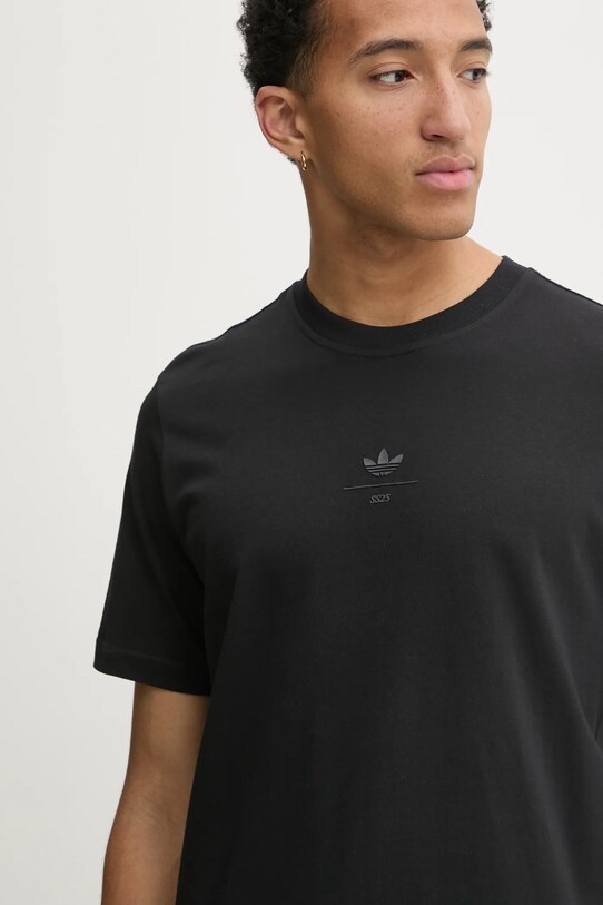 Бавовняна футболка adidas Originals Q12 TS elevated чорний JD0664