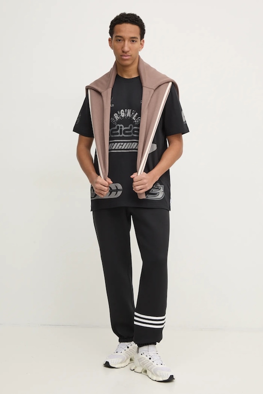 Bavlněné tričko adidas Originals Q12 TS SPONSOR JP2676 černá SS25