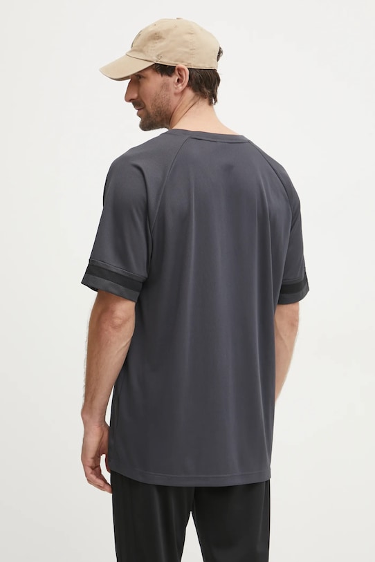 Одяг Футболка adidas US Sports JD8097 сірий