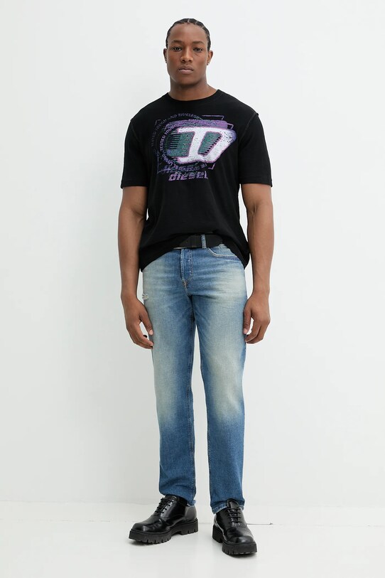 Памучна тениска Diesel T-ADJUST-R11 T-SHIRT A16430.0QKAP черен SS25