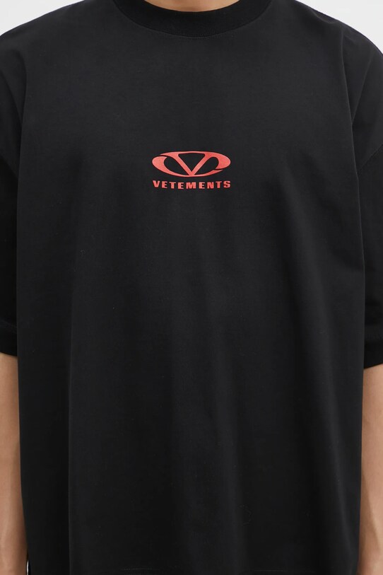 Хлопковая футболка VETEMENTS Oval Logo Cropped Boxy чёрный UA66TR600BR