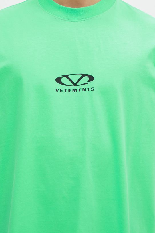 Бавовняна футболка VETEMENTS Oval Logo Cropped Boxy зелений UA66TR600E