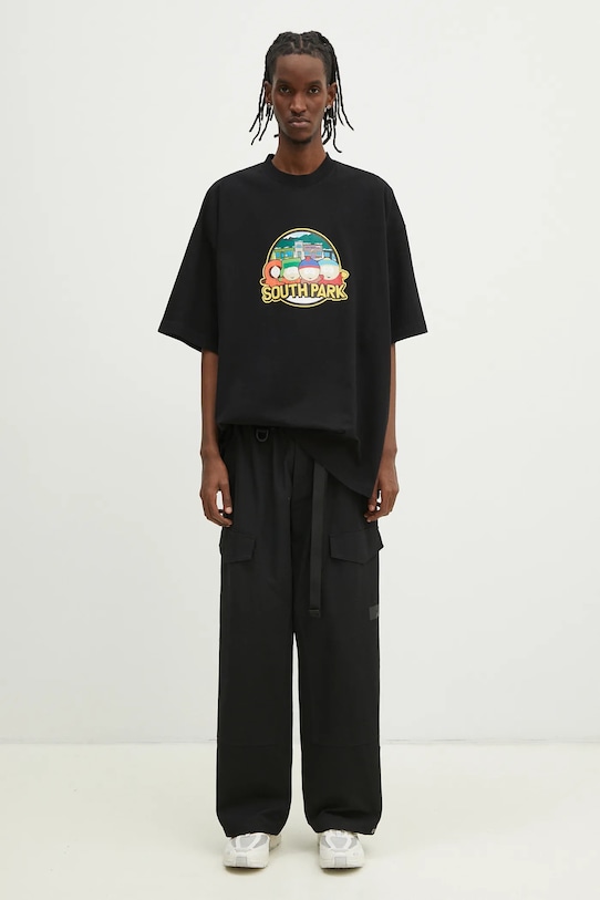 Памучна тениска VETEMENTS Southpark Oversized UA66TR610B черен
