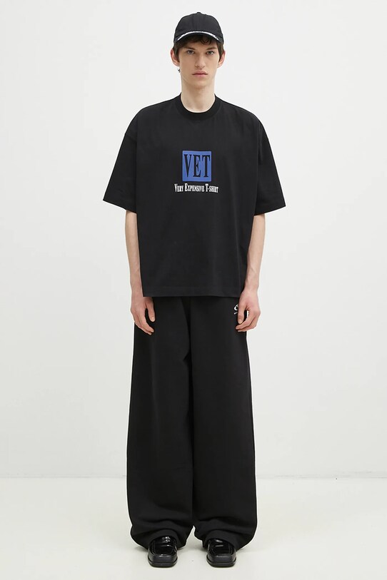 Бавовняна футболка VETEMENTS Vet Cropped Cropped Boxy UA66TR685B чорний