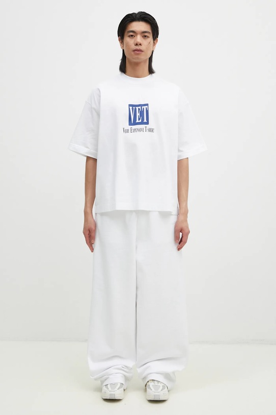 Хлопковая футболка VETEMENTS Vet Cropped Cropped Boxy UA66TR685W белый