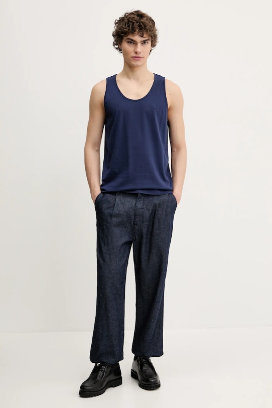 Памучна тениска Levi's HOUSEMARK TANK A7256 тъмносин SS25