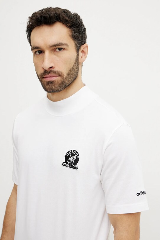 Памучна тениска adidas Originals GRFX TEE бял JC8367