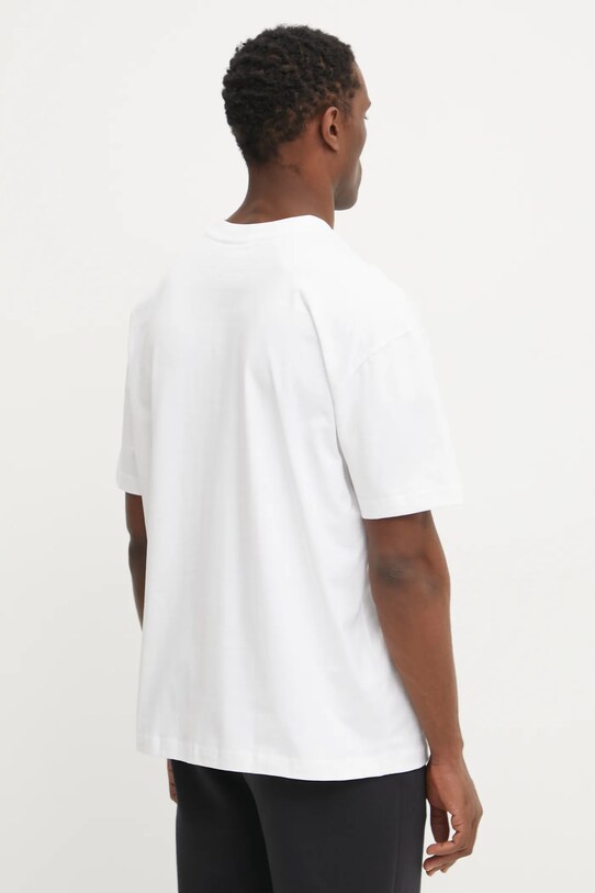 Одежда Хлопковая футболка Hummel 226078 белый