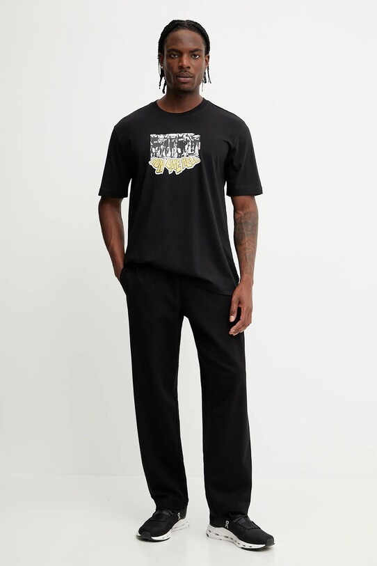 Βαμβακερό μπλουζάκι adidas Originals Q12 TS Crowd JP4496 μαύρο SS25