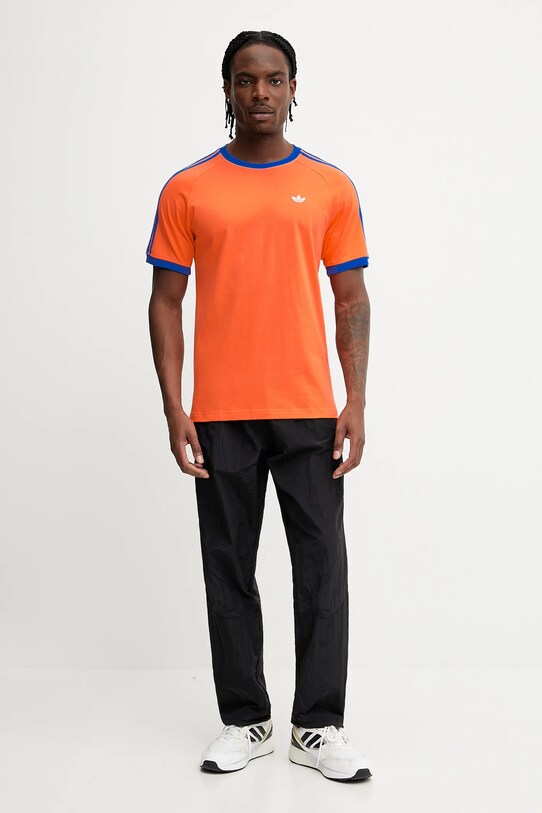 Bavlnené tričko adidas Originals Q2 Monogram Cal JP4431 oranžová SS25